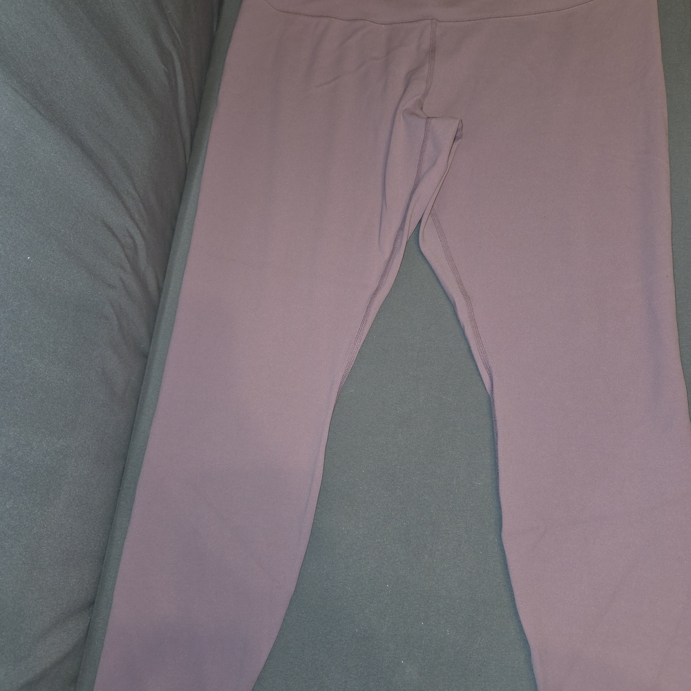 Nike Womens Leggings - Picture 2 of 4